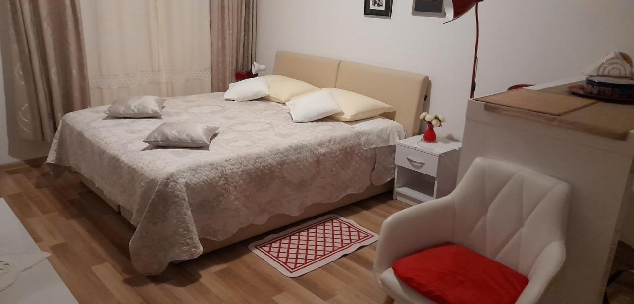 Klara Studio Apartman Split Extérieur photo