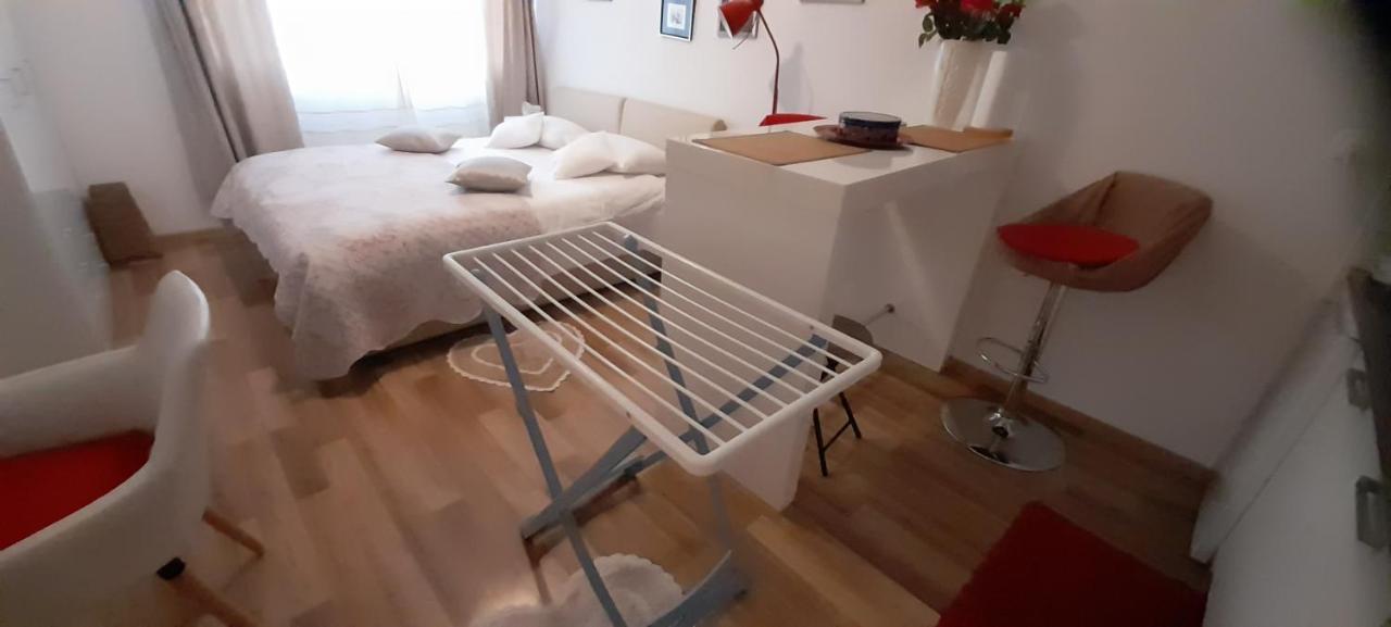 Klara Studio Apartman Split Extérieur photo