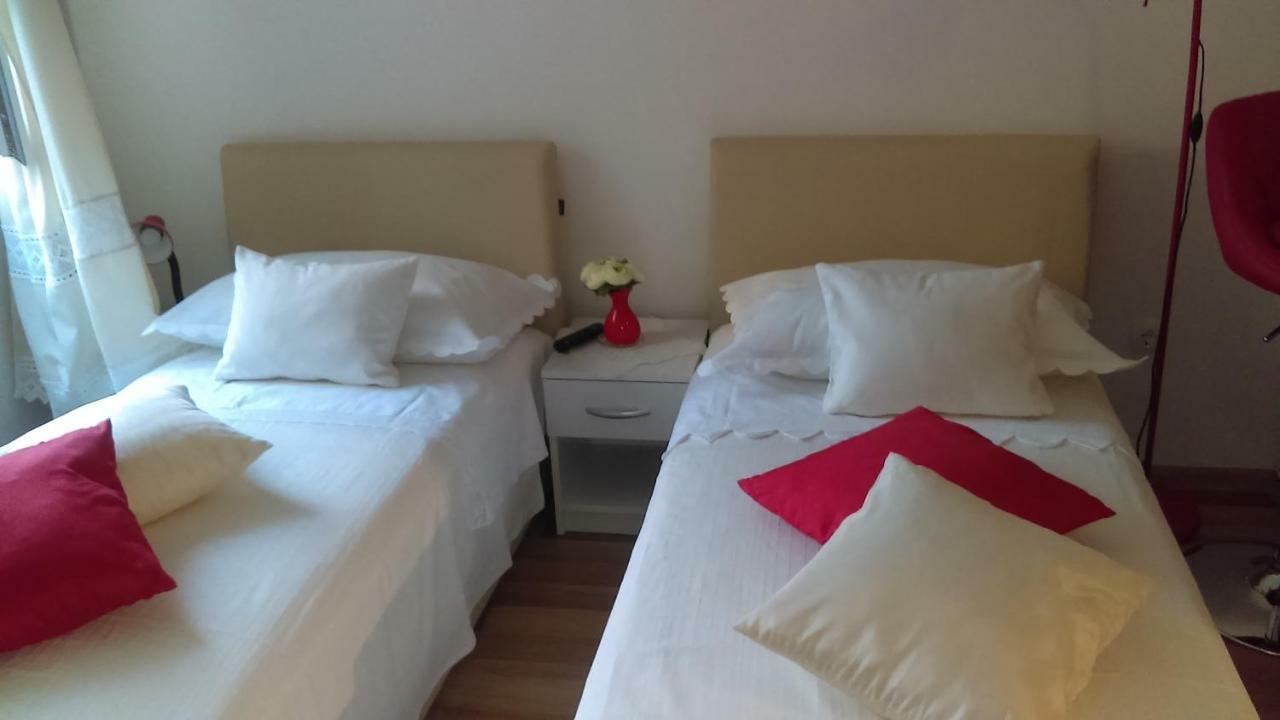 Klara Studio Apartman Split Extérieur photo
